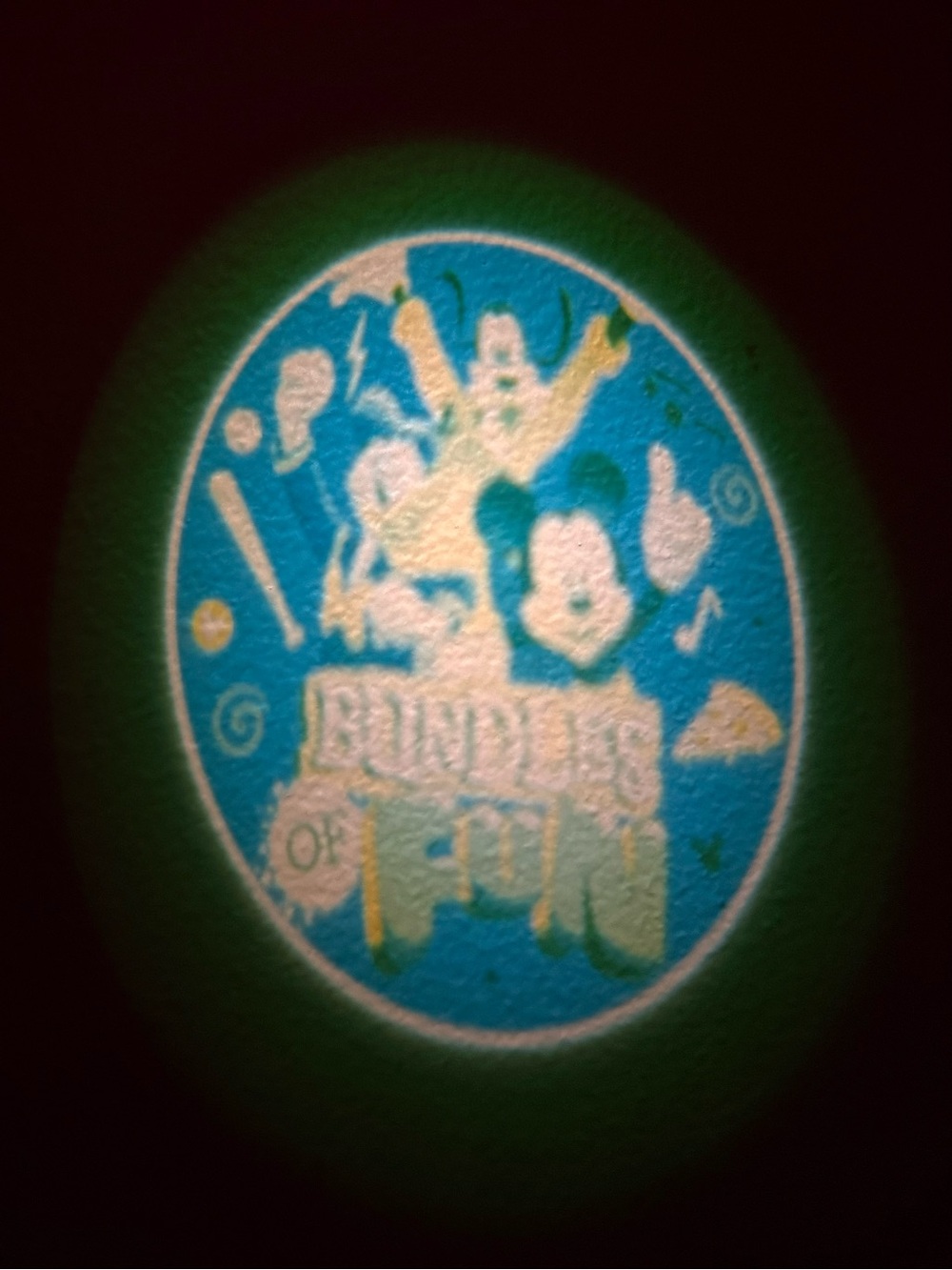 Disney Projectables Mickey Mouse LED Night Light featuring Mickey & Friends EUC